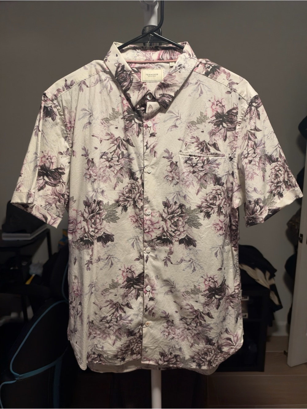 7 Diamonds White Short-Sleeve Button-Down Shirt with Purple Floral Print